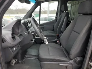 2019 Mercedes-Benz Sprinter Passenger with VIN WDZPF0CD0KP053741, listed as a Copart auction lot 87728715 with 75,061 mi miles and Salvage Title. Bid and sale history available at carsss.com. Image 7.