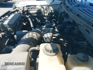 2012 Ford F-150 XL с VIN 1FTMF1CM2CKE25653, выставлен на аукционе IAAI как лот 42929356 с пробегом 262 962 миль миль и . История ставок и продаж доступна на DreamBid. Изображение 19.
