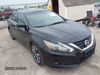 2017 Nissan Altima SR z VIN 1N4AL3AP7HC144654, wystawiony jako IAAI lot #42152855 z przebiegiem 123 846 mil mil oraz . Historia ofert i sprzedaży dostępna na DreamBid. Obrazek 1.