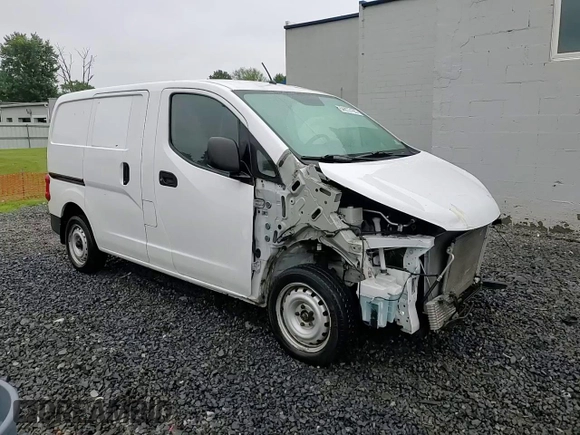 2018 Nissan NV200 SV with VIN 3N6CM0KN4JK703876, listed as a Copart auction lot 59972195 with 83,081 mi miles and Salvage title. Bid and sale history available at DreamBid. Image 15.