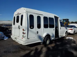 2007 Chevrolet Express Commercial C7L DRW with VIN 1GBJG31U771223194, listed as a Copart auction lot 79680054 with 16,864 mi miles and Salvage Title. Bid and sale history available at carsss.com. Image 3.