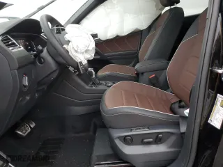 2024 Volkswagen Tiguan SEL R-Line with VIN 3VV4B7AX5RM141514, listed as a Copart auction lot 85454494 with 1,185 mi miles and Salvage Title. Bid and sale history available at carsss.com. Image 7.