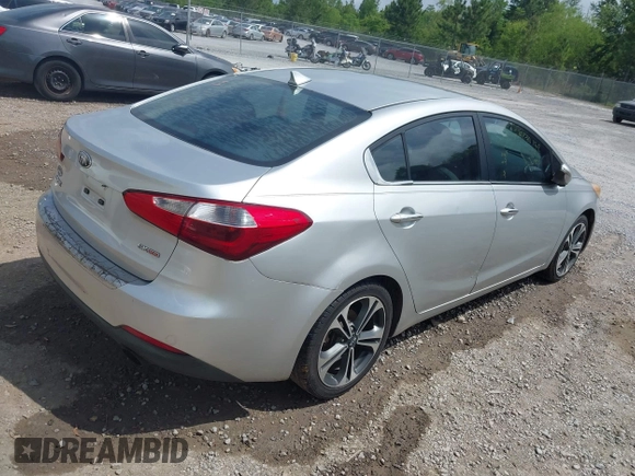 2014 Kia Forte EX with VIN KNAFX4A84E5085479, listed as a IAAI auction lot 41886196 with 183,815 mi miles. Bid and sale history available at carsss.com. Image 4.