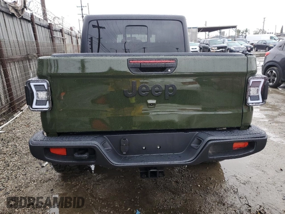 2022 Jeep Gladiator Willys z VIN 1C6HJTAG3NL170069, wystawiony jako Copart lot #45163635 z przebiegiem 30 521 mil mil oraz Szkoda całkowita • Salvage title. Historia ofert i sprzedaży dostępna na DreamBid. Obrazek 6.