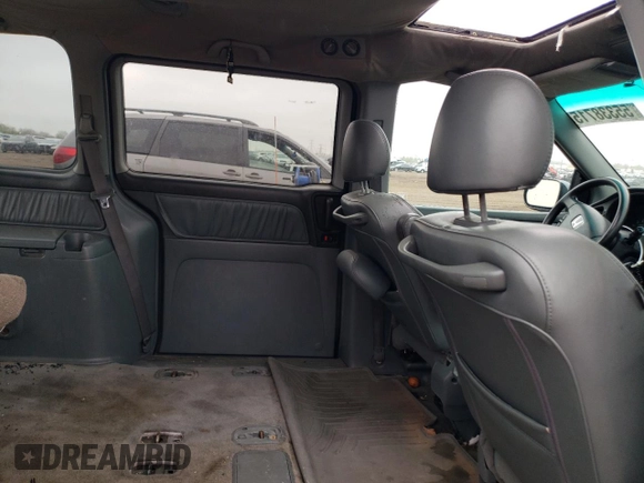 2004 Honda Odyssey EX-L z VIN 5FNRL18924B040028, wystawiony jako Copart lot #55338715 z przebiegiem 242 055 mil mil oraz Szkoda całkowita • Salvage title. Historia ofert i sprzedaży dostępna na DreamBid. Obrazek 11.