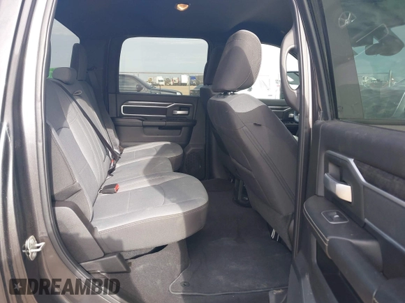 2024 Ram 2500 Big Horn with VIN 3C6UR5DL9RG233089, listed as a IAAI auction lot 42646152 with 39,640 mi miles and . Bid and sale history available at DreamBid. Image 8.