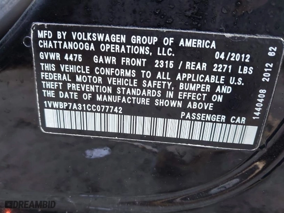 2012 Volkswagen Passat SE w/Sunroof with VIN 1VWBP7A31CC077742, listed as a IAAI auction lot 41489979 with 152,508 mi miles. Bid and sale history available at carsss.com. Image 9.