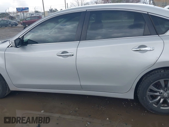 2015 Nissan Altima S with VIN 1N4AL3AP0FN900696, listed as a IAAI auction lot 41960816 with 168,139 mi miles and . Bid and sale history available at carsss.com. Image 15.