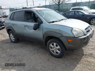 2005 Hyundai Tucson GLS with VIN KM8JN72D95U040538, listed as a IAAI auction lot 41834195 with 1 mi miles. Bid and sale history available at carsss.com. Image 1.