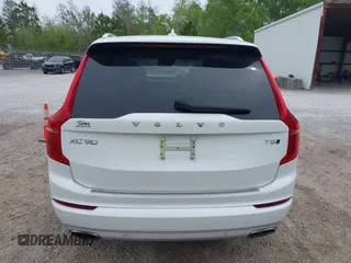 2020 Volvo XC90 Momentum with VIN YV4102PK4L1549137, listed as a IAAI auction lot 41899599 with 91,773 mi miles. Bid and sale history available at carsss.com. Image 17.