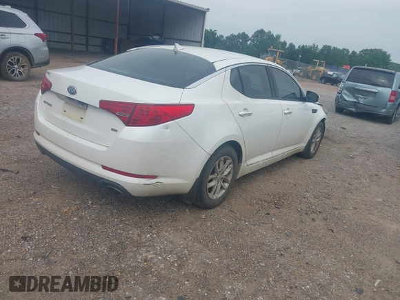 2013 Kia Optima LX z VIN KNAGM4A79D5304780, wystawiony jako IAAI lot #42277179 z przebiegiem 139 841 mil mil oraz . Historia ofert i sprzedaży dostępna na DreamBid. Obrazek 4.