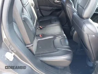 2019 Jeep Cherokee Latitude Plus with VIN 1C4PJMLB8KD292542, listed as a IAAI auction lot 41600044 with 72,922 mi miles and . Bid and sale history available at DreamBid. Image 8.
