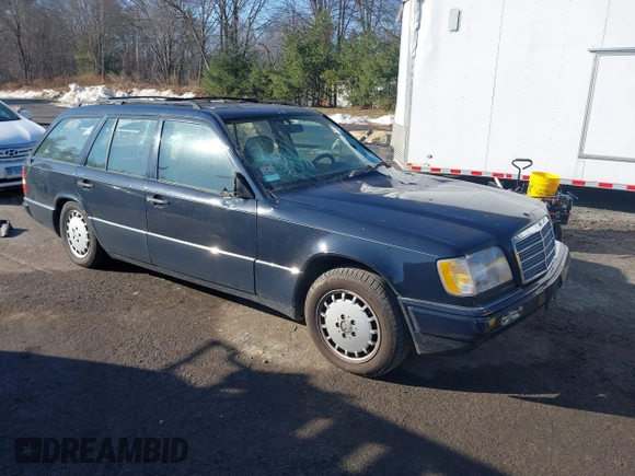 1995 Mercedes-Benz E with VIN WDBEA92E7SF310418, listed as a IAAI auction lot 41762503 with 206,153 mi miles and . Bid and sale history available at DreamBid. Image 1.