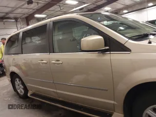 2010 Chrysler Town & Country Touring with VIN 2A4RR5D17AR184092, listed as a IAAI auction lot 41727926 with 158,937 mi miles and . Bid and sale history available at DreamBid. Image 14.