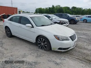 2012 Chrysler 200 S with VIN 1C3CCBHG5CN108501, listed as a IAAI auction lot 42113885 with 140,153 mi miles and . Bid and sale history available at DreamBid. Image 1.