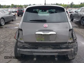 2017 FIAT 500e z VIN 3C3CFFGE5HT697541, wystawiony jako IAAI lot #42139647 z przebiegiem 61 623 mil mil oraz . Historia ofert i sprzedaży dostępna na DreamBid. Obrazek 17.