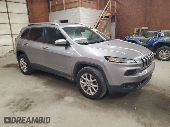 2018 Jeep Cherokee Latitude Plus with VIN 1C4PJMLX0JD562938, listed as a Copart auction lot 60708745 with 65,998 mi miles and Salvage title. Bid and sale history available at DreamBid. Image 4.