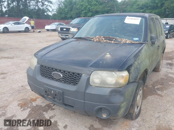 2006 Ford Escape XLS with VIN 1FMYU02Z06KA02505, listed as a IAAI auction lot 42403825 with 261,939 mi miles and . Bid and sale history available at DreamBid. Image 6.