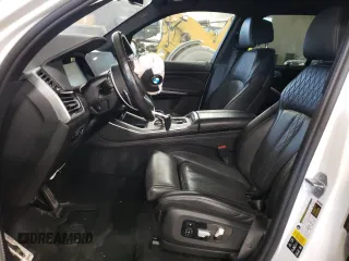2020 BMW X5 M50i with VIN 5UXJU4C00L9C27198, listed as a Copart auction lot 76705264 with 0 mi miles and Salvage Title. Bid and sale history available at carsss.com. Image 7.