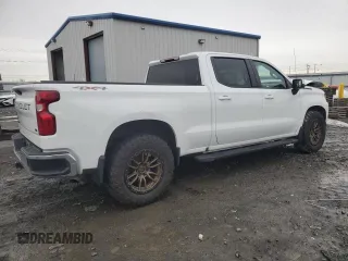 2022 Chevrolet Silverado 1500 LT with VIN 1GCUYDED3NZ155464, listed as a Copart auction lot 45706765 with 45,565 mi miles and Salvage Title. Bid and sale history available at DreamBid. Image 3.