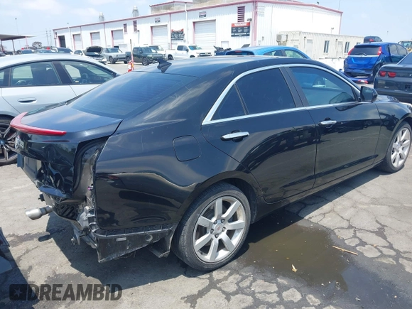 2013 Cadillac ATS z VIN 1G6AA5RA1D0179071, wystawiony jako IAAI lot #42438437 z przebiegiem 97 558 mil mil oraz . Historia ofert i sprzedaży dostępna na DreamBid. Obrazek 4.