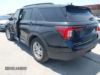 2025 Ford Explorer Active with VIN 1FMUK7DH7SGA99586, listed as a IAAI auction lot 42325672 with 1,960 mi miles and . Bid and sale history available at DreamBid. Image 3.