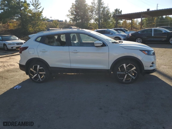 2022 Nissan Rogue Sport SL with VIN JN1BJ1CV3NW352273, listed as a Copart auction lot 71825144 with 0 mi miles and Salvage Title. Bid and sale history available at carsss.com. Image 4.