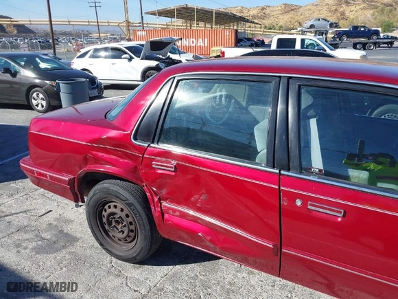 1996 Oldsmobile Ciera 1SA + VX5 with VIN 1G3AJ55M5T6410109, listed as a IAAI auction lot 41335804 with NaN miles. Bid and sale history available at carsss.com. Image 6.