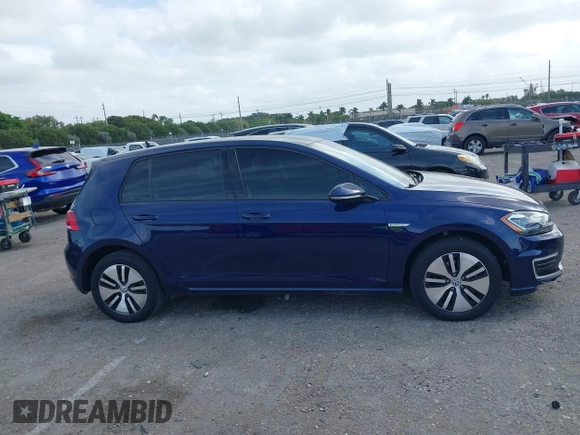 2019 Volkswagen Golf SEL Premium z VIN WVWPR7AU7KW914664, wystawiony jako IAAI lot #41720673 z przebiegiem 45 872 mil mil oraz . Historia ofert i sprzedaży dostępna na DreamBid. Obrazek 13.