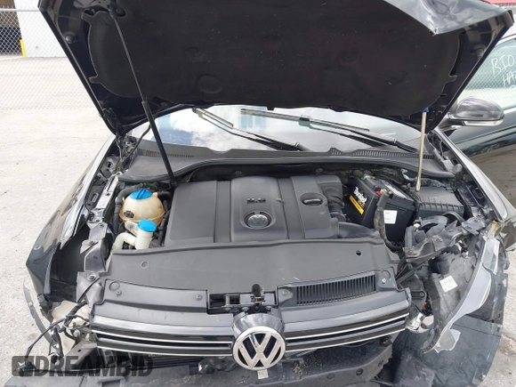 2013 Volkswagen Jetta SportWagen SE with VIN 3VWPX7AJ4DM655174, listed as a IAAI auction lot 42072632 with 65,899 mi miles. Bid and sale history available at carsss.com. Image 10.