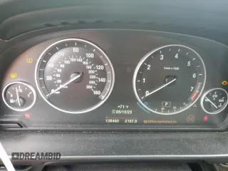 2015 BMW 5 Series 528i z VIN WBA5A5C57FD515650, wystawiony jako Copart lot #57110125 z przebiegiem 138 460 mil mil oraz Szkoda całkowita • Salvage title. Historia ofert i sprzedaży dostępna na DreamBid. Obrazek 9.
