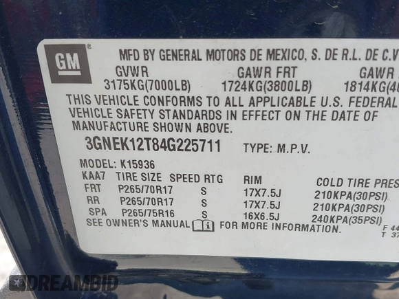 2004 Chevrolet Avalanche Z71 with VIN 3GNEK12T84G225711, listed as a IAAI auction lot 42051081 with 204,049 mi miles. Bid and sale history available at carsss.com. Image 9.