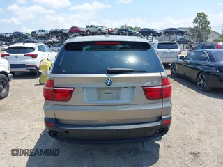 2007 BMW X5 3.0si z VIN 5UXFE43527L010725, wystawiony jako IAAI lot #42179894 z przebiegiem 174 074 mil mil oraz . Historia ofert i sprzedaży dostępna na DreamBid. Obrazek 16.