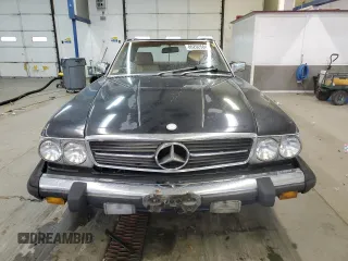 1988 Mercedes-Benz 560 SL with VIN WDBBA48D0JA081290, listed as a Copart auction lot 86202584 with 182,564 mi miles and Clean Title. Bid and sale history available at DreamBid. Image 5.