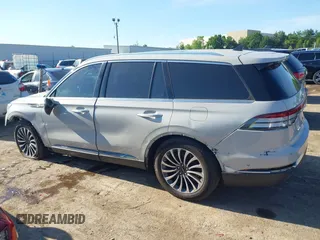 2021 Lincoln Aviator Reserve z VIN 5LM5J7WC6MGL12195, wystawiony jako IAAI lot #42159567 z przebiegiem 95 199 mil mil oraz . Historia ofert i sprzedaży dostępna na DreamBid. Obrazek 14.