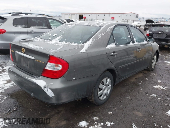 2004 Toyota Camry LE z VIN 4T1BE32K64U896809, wystawiony jako IAAI lot #41075176 z przebiegiem 223 763 mil mil oraz . Historia ofert i sprzedaży dostępna na DreamBid. Obrazek 4.
