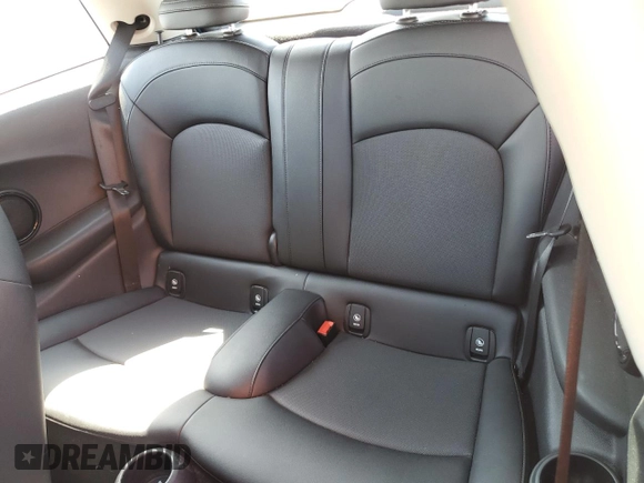 2017 MINI Hardtop Cooper with VIN WMWXP5C33H2G60921, listed as a Copart auction lot 58139295 with 94,599 mi miles and Salvage title. Bid and sale history available at DreamBid. Image 10.
