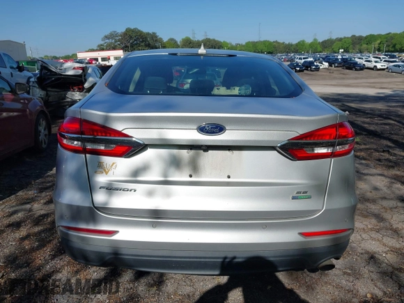 2019 Ford Fusion SE with VIN 3FA6P0HD0KR192915, listed as a IAAI auction lot 41980996 with 128,336 mi miles. Bid and sale history available at carsss.com. Image 16.