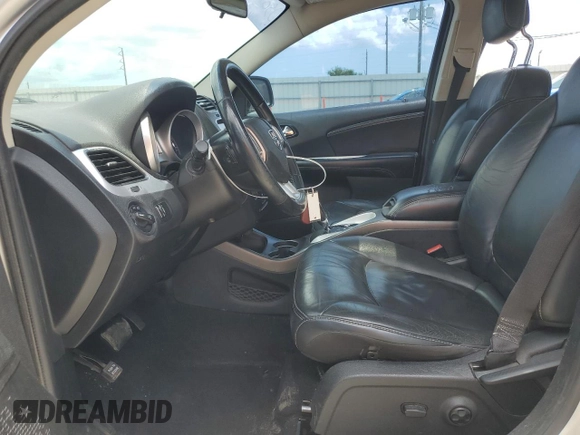 2013 Dodge Journey SXT with VIN 3C4PDCBG4DT685370, listed as a Copart auction lot 61353335 with 193,973 mi miles and Salvage title. Bid and sale history available at DreamBid. Image 7.
