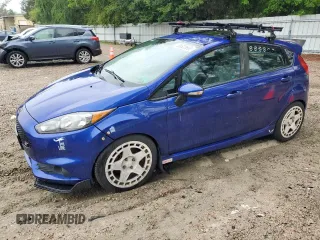 2015 Ford Fiesta ST z VIN 3FADP4GX2FM178379, wystawiony jako Copart lot #58620865 z przebiegiem Nie podano mil oraz Czysty tytuł • Clean title. Historia ofert i sprzedaży dostępna na DreamBid. Obrazek 1.