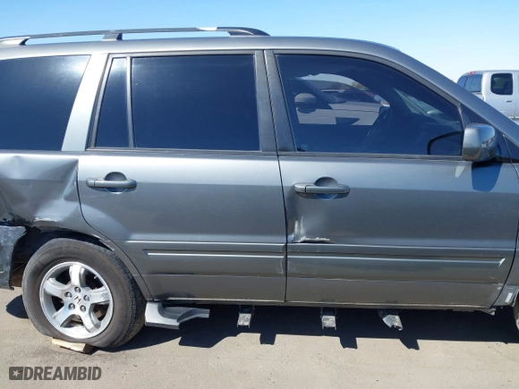 2008 Honda Pilot EX-L with VIN 5FNYF18778B033826, listed as a IAAI auction lot 41836242 with 230,195 mi miles. Bid and sale history available at carsss.com. Image 13.