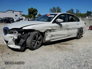 2023 BMW 3 Series 330i z VIN 3MW69FF09P8D29691, wystawiony jako Copart lot #48410555 z przebiegiem 10 423 mil mil oraz Nie do naprawy • Non repairable. Historia ofert i sprzedaży dostępna na DreamBid. Obrazek 1.