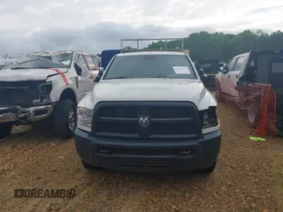 2015 Ram 2500 Tradesman z VIN 3C7WR4AJ8FG593032, wystawiony jako IAAI lot #42110504 z przebiegiem 290 428 mil mil oraz . Historia ofert i sprzedaży dostępna na DreamBid. Obrazek 13.