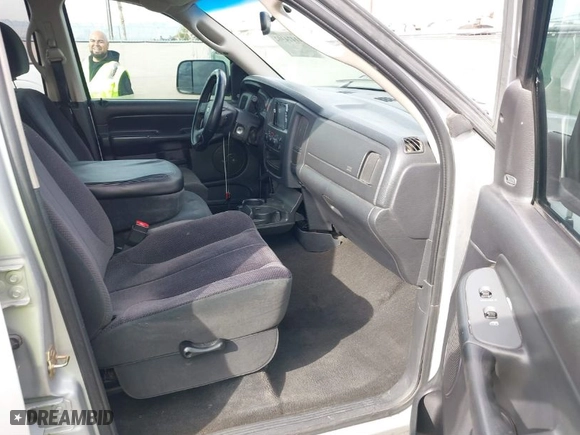 2005 Dodge Ram 1500 SLT with VIN 1D7HA18D75J594834, listed as a IAAI auction lot 41474302 with 308,651 mi miles. Bid and sale history available at carsss.com. Image 5.