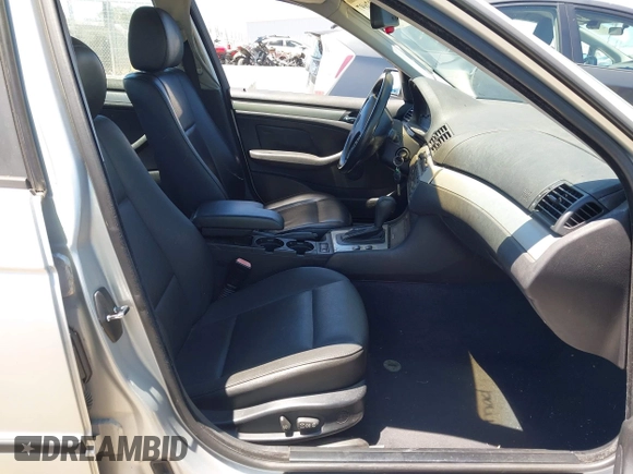 2003 BMW 3 Series 325i with VIN WBAAZ33443PH33206, listed as a IAAI auction lot 42792697 with 125,837 mi miles and . Bid and sale history available at DreamBid. Image 5.
