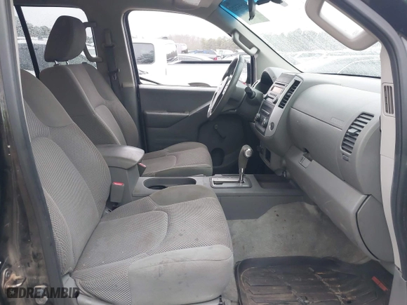 2015 Nissan Frontier SV with VIN 1N6AD0EV1FN766745, listed as a IAAI auction lot 41553521 with 107,919 mi miles. Bid and sale history available at carsss.com. Image 5.