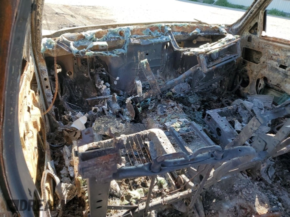 2005 Chevrolet Silverado 1500 LS with VIN 2GCEC13T351314908, listed as a Copart auction lot 45699215 with Not Provided miles and Salvage Title. Bid and sale history available at DreamBid. Image 8.