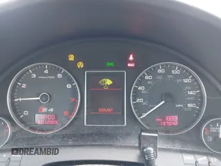 2005 Audi S4 z VIN WAUPL68E65A067855, wystawiony jako IAAI lot #41830786 z przebiegiem 137 042 mil mil oraz . Historia ofert i sprzedaży dostępna na DreamBid. Obrazek 7.