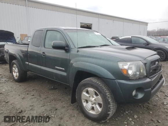 2011 Toyota Tacoma with VIN 5TFUU4EN7BX018765, listed as a Copart auction lot 47168135 with 211,304 mi miles and Salvage Title. Bid and sale history available at carsss.com. Image 4.