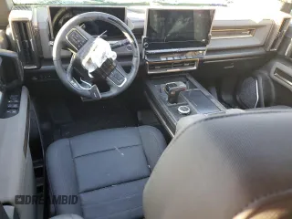 2024 GMC Hummer EV 3X with VIN 1GKB0RDC6RU102527, listed as a Copart auction lot 58865494 with 3,373 mi miles and Salvage Title. Bid and sale history available at carsss.com. Image 8.